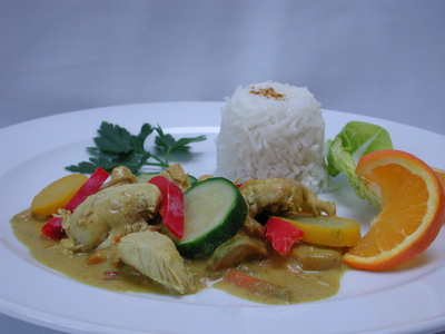 Curry Huhn mit Bananengem�se
