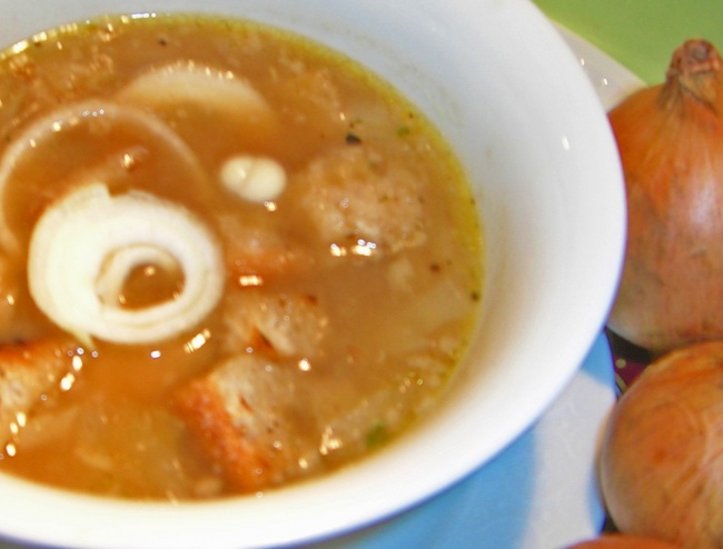 Zwiebelcremesuppe