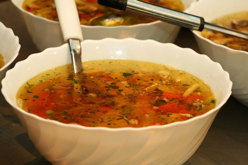 Paradeis-Zwiebel Suppe