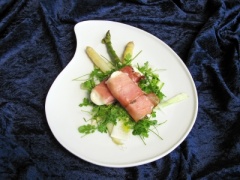 Schinkensalat mit Champignons und grünem Spargel