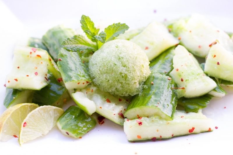 Gurken-Kohlrabi Salat