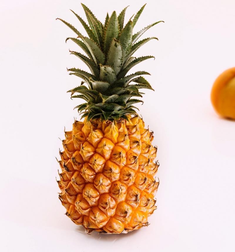 Ananas im Speckmantel