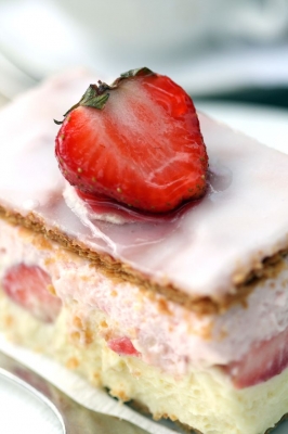 Erdbeer-Rahmkuchen Erdbeer-Rahmkuchen